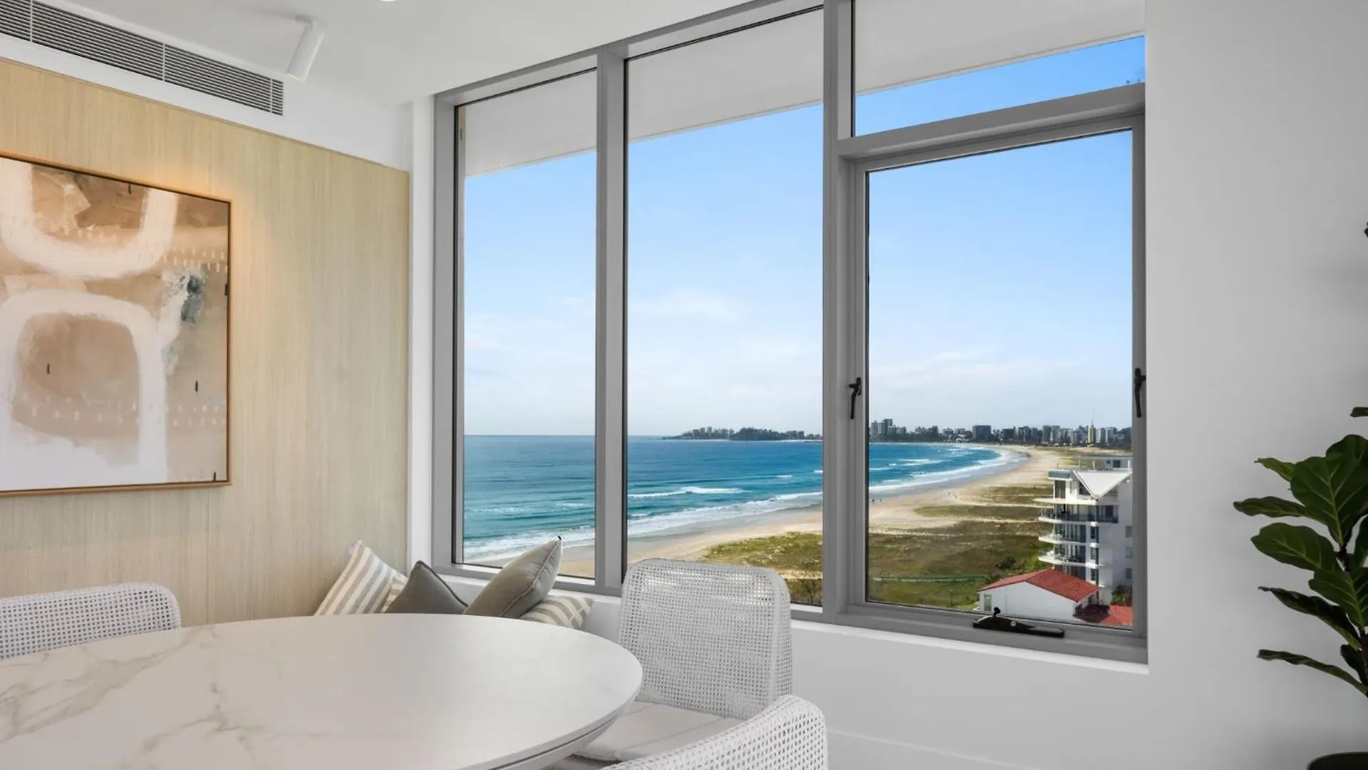 Apartment Bilinga Beachfront Luxury At Lana Gold Coast