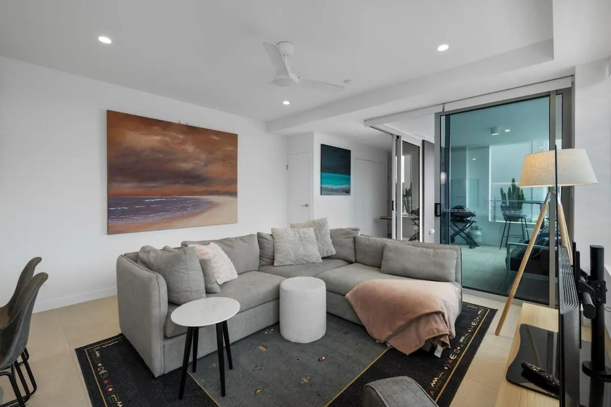Bilinga Beachfront Luxury At Lana Gold Coast